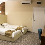 IMG-aaecc8ada03c20071bfc9647e2a95df4-V